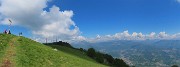 46 Vista panoramica sul LInzone e l'alta Val Imagna